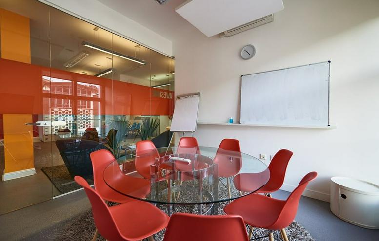 Photo of an office at 57-61, Charterhouse Street EC1M 6HA