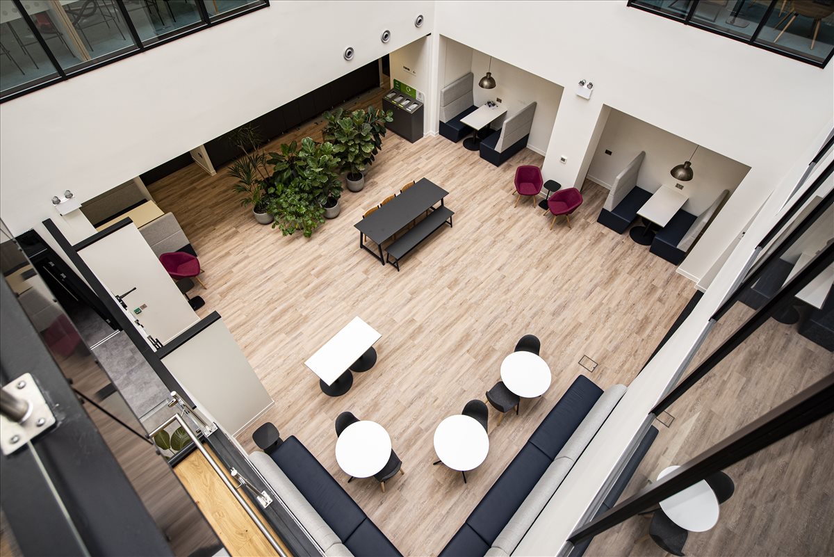 Photo of an office at 58 Wood Lane W12 7RZ