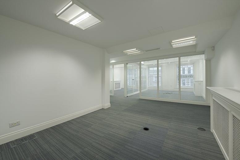Photo of an office at 59 Grosvenor Street W1K 3HZ