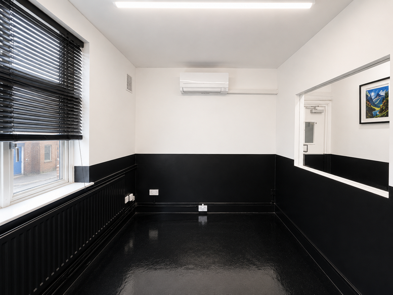 Photo of an office at 5, Argall Avenue E10 7QE