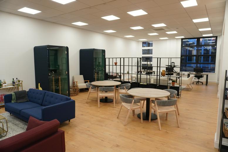 Photo of an office at 5 Cranwood Street ec1v 9ee