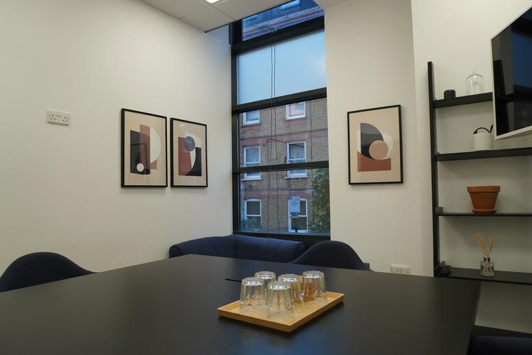 Photo of an office at 5 Cranwood Street ec1v 9ee