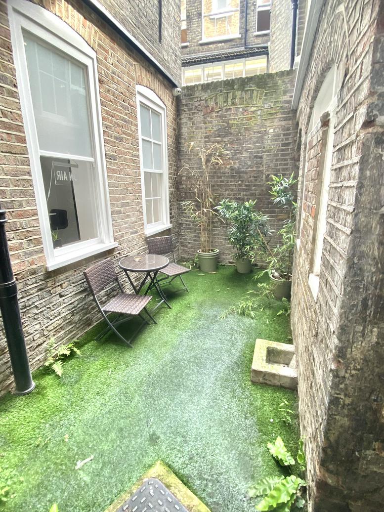 Image of the workspace at 5, Great James Street WC1N 3DB