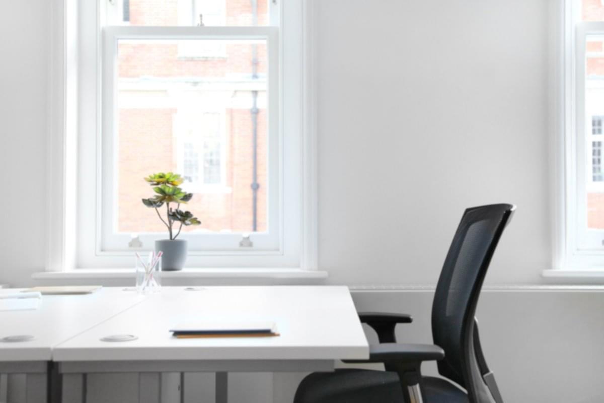 Facilities furnishings & layout of the office for rent at 5 Margaret Street, Fitzrovia W1W 8RG