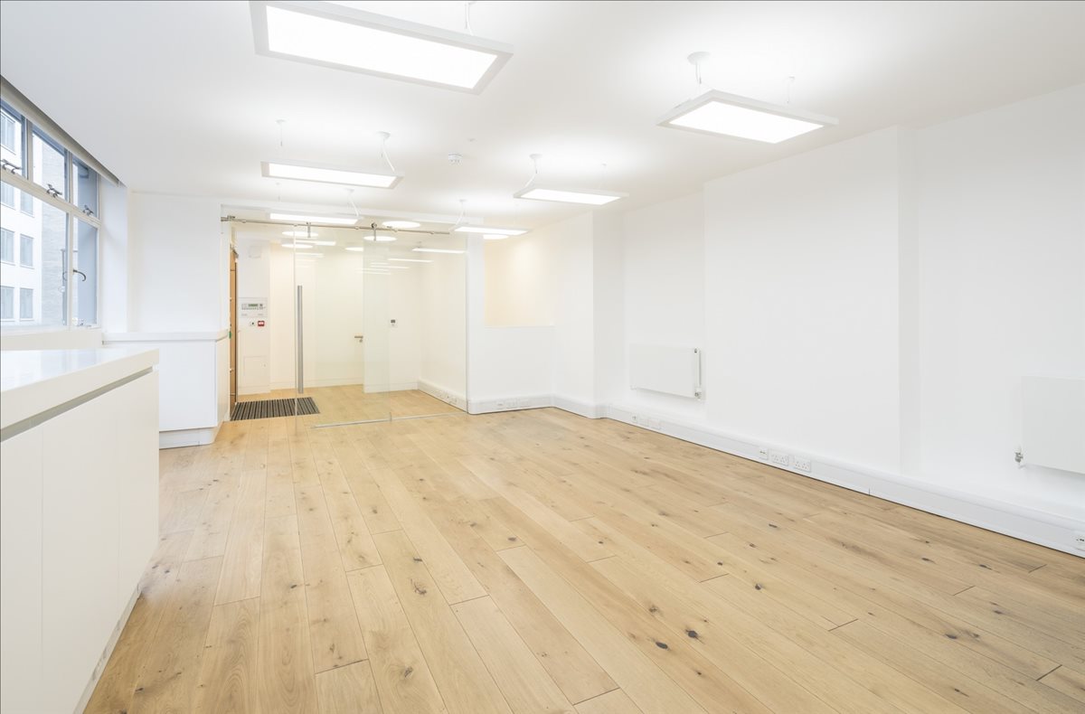 Photo of Office Space on 6-8 Emerald Street - Bloomsbury