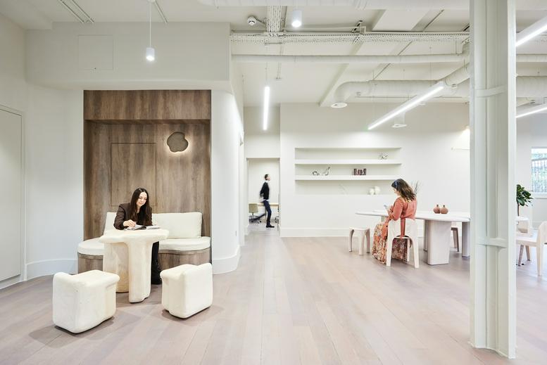 Photo of an office at 60 Ironmonger Row EC1V 3QR