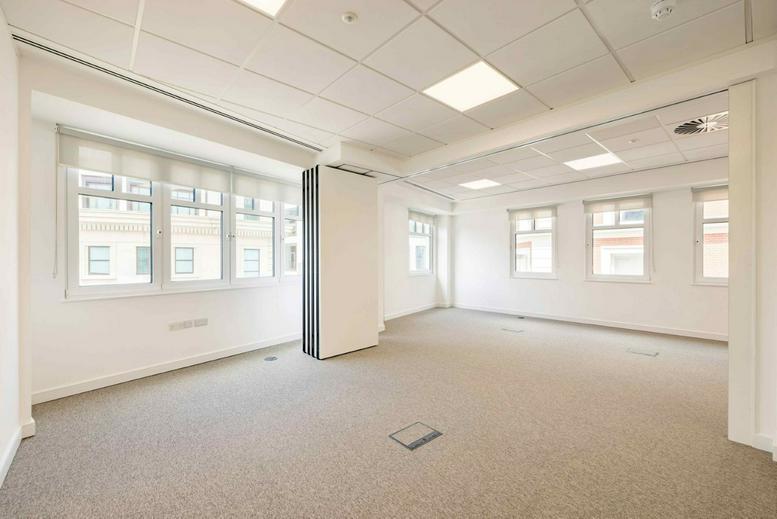 Photo of the workspace available at 61 Queen Street Place, City Of London EC4R 1EB