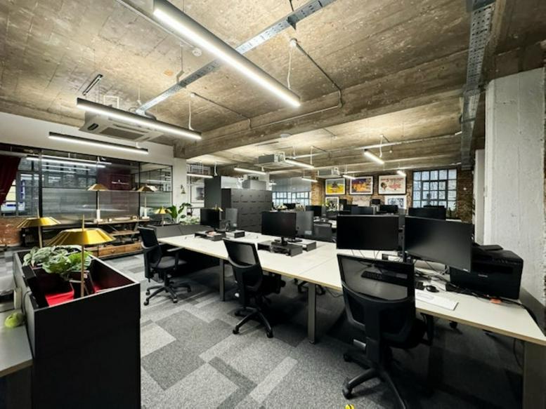 Photo of an office at 64, Essex Road N1 8LR