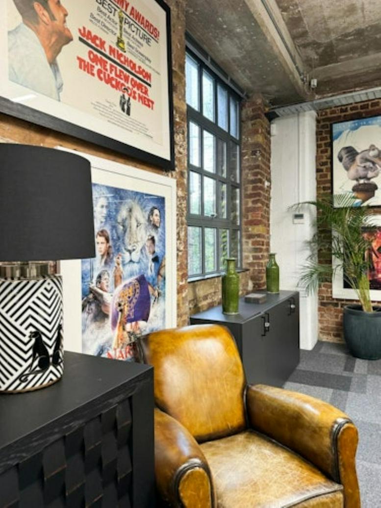 Photo of an office at 64, Essex Road N1 8LR