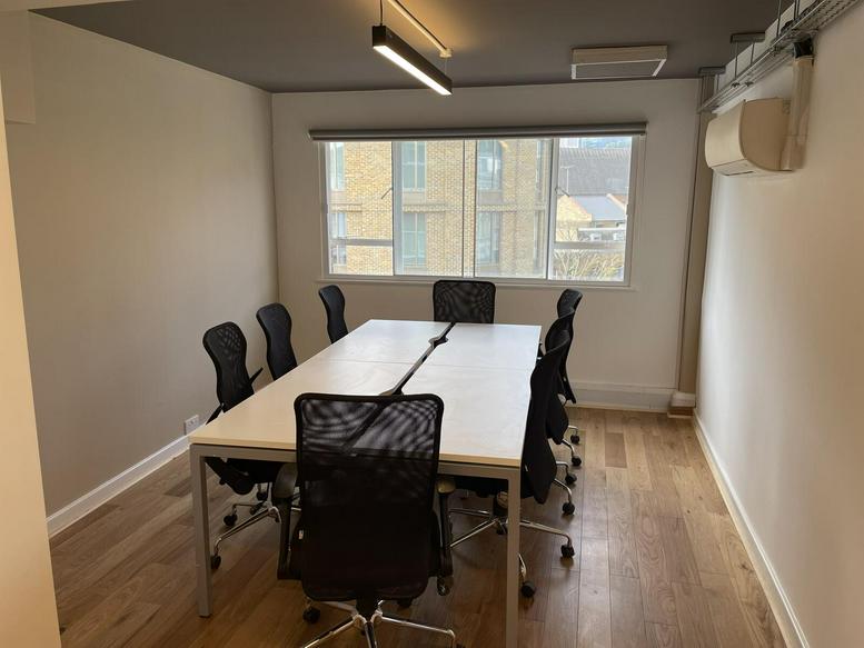 Photo of an office at 64, Great Eastern Street EC2A 3QR