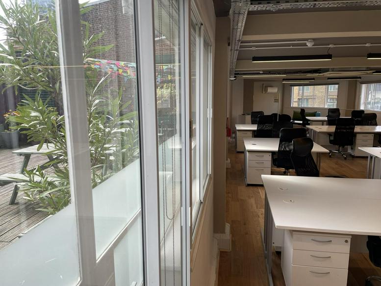Photo of an office at 64, Great Eastern Street EC2A 3QR