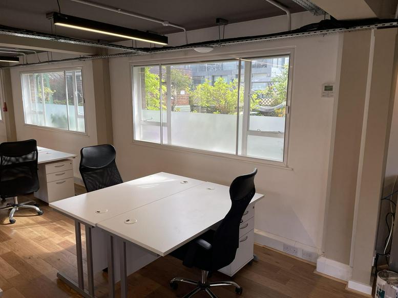 Photo of an office at 64, Great Eastern Street EC2A 3QR