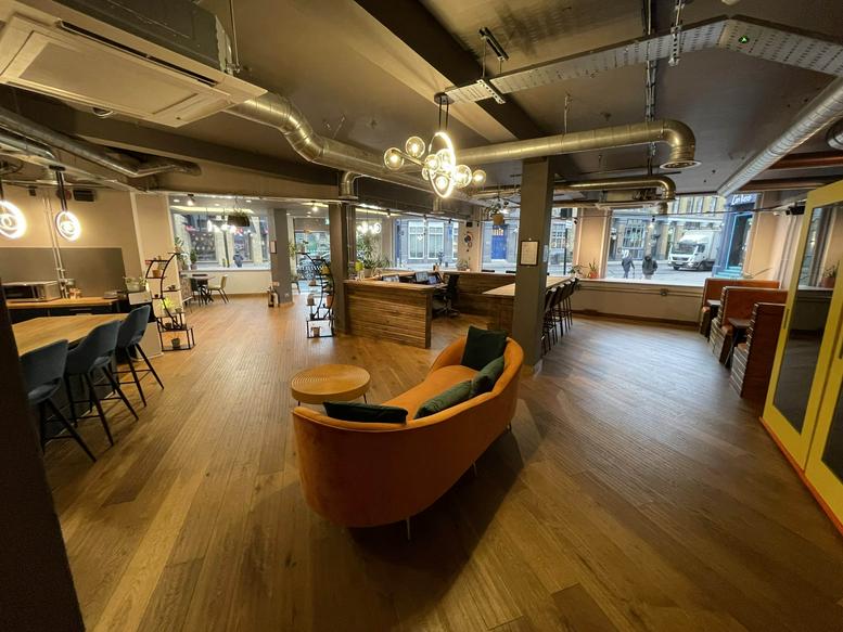 Image of the workspace at 64, Great Eastern Street EC2A 3QR