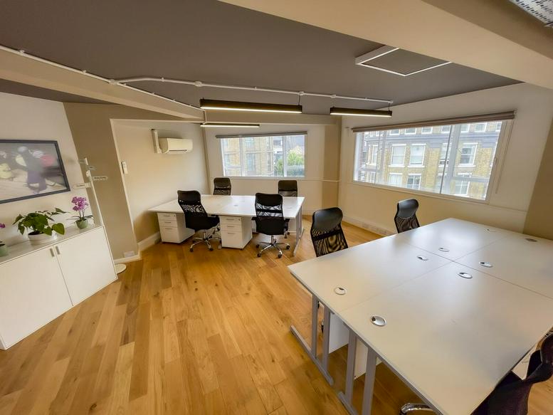 Photo of an office at 64, Great Eastern Street EC2A 3QR