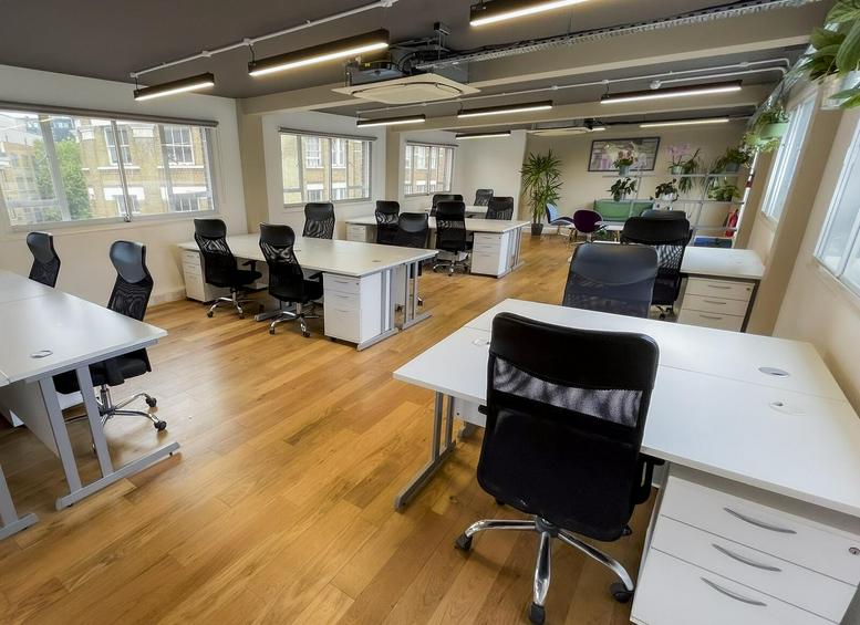 Photo of an office at 64, Great Eastern Street EC2A 3QR