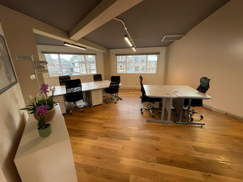 Photo of an office at 64, Great Eastern Street EC2A 3QR