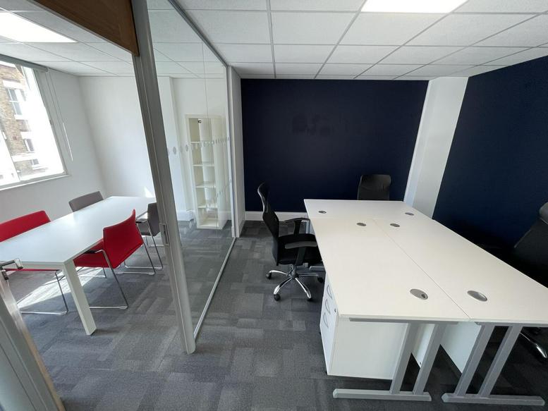 Photo of an office at 64, Great Eastern Street EC2A 3QR