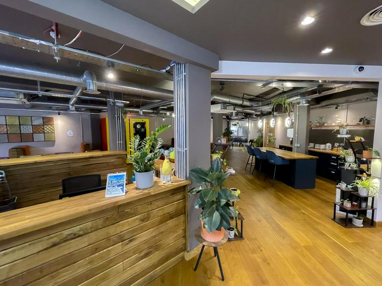 Photo of an office at 64, Great Eastern Street EC2A 3QR