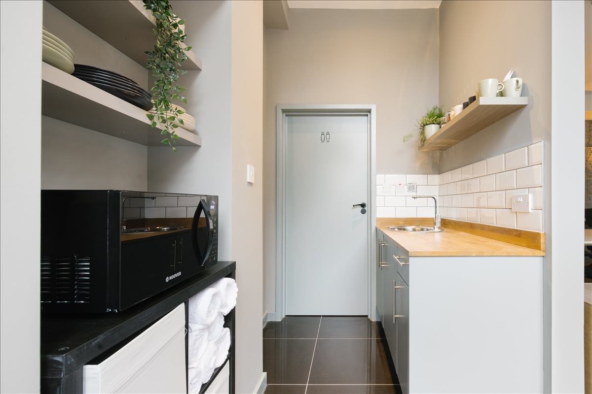 Image of the workspace at 64 Tower Bridge Road SE1 4TR 