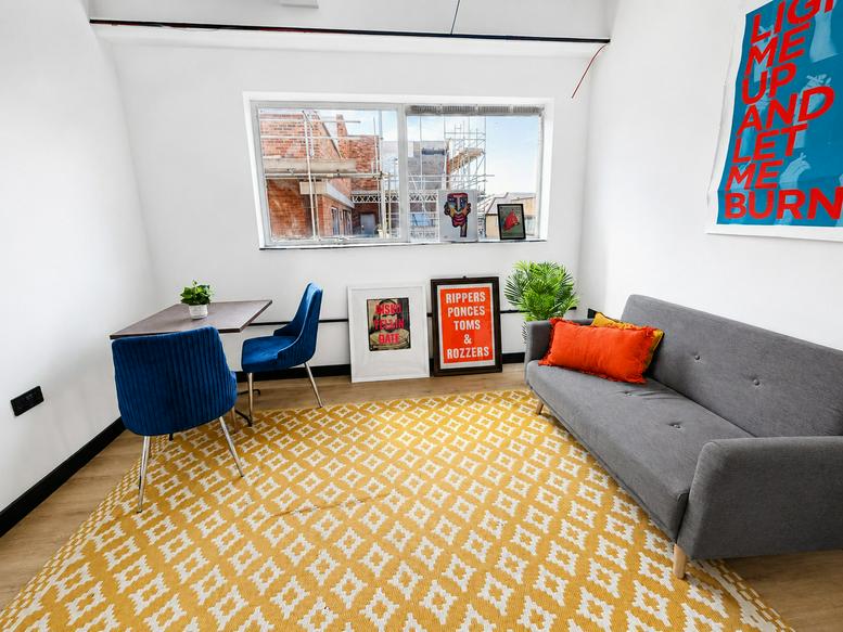 Photo of an office at 669, High Road Leyton E10 6RA