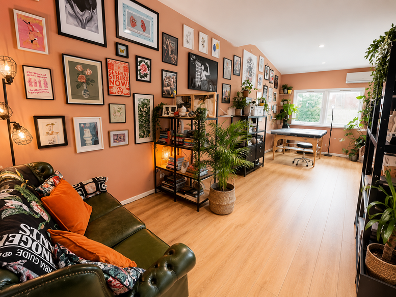 Photo of an office at 669, High Road Leyton E10 6RA