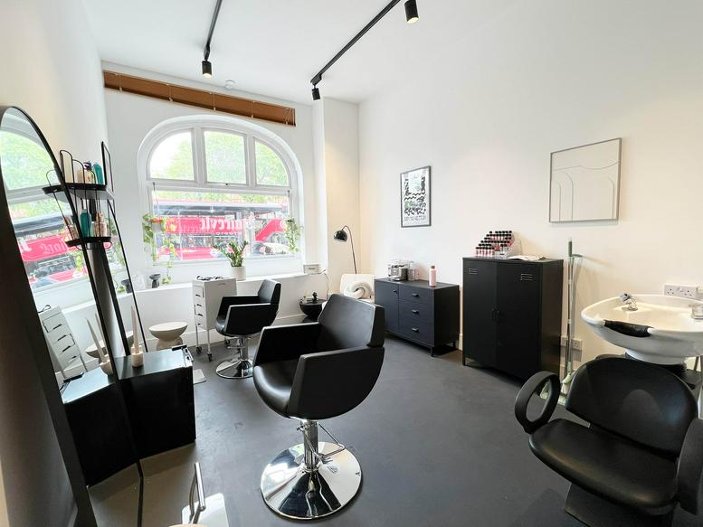Image of the workspace at 669, High Road Leyton E10 6RA