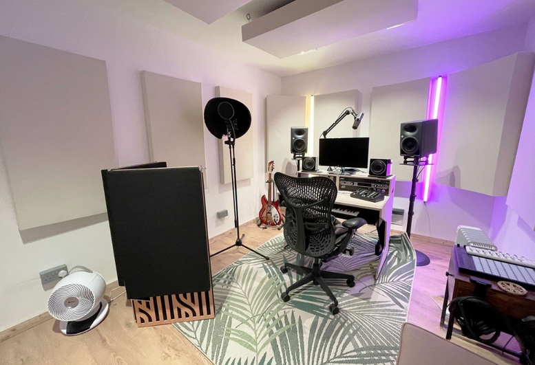 Photo of an office at 679, High Road Leyton E10 6RA