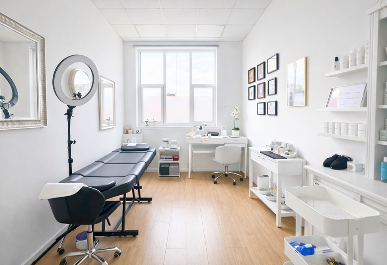 Photo of an office at 679, High Road Leyton E10 6RA