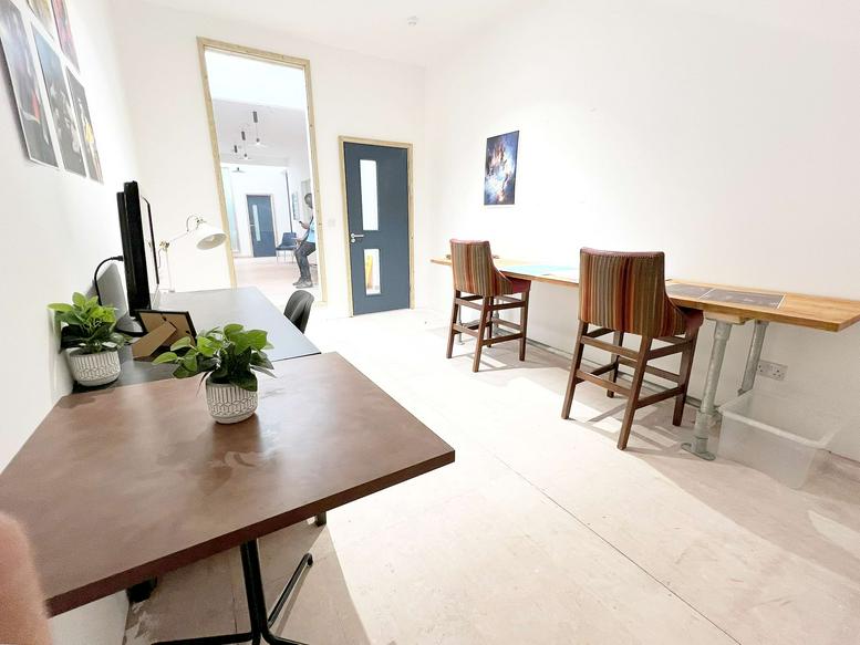 Photo of an office at 679, High Road Leyton E10 6RA