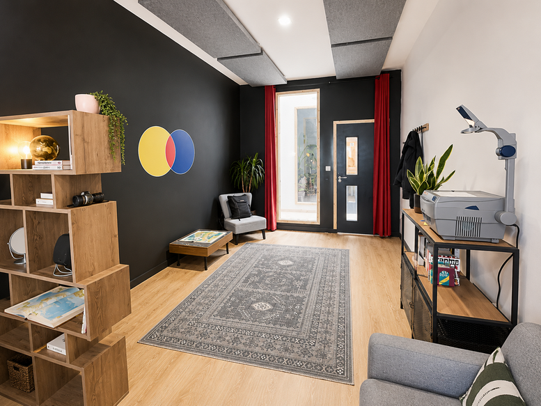 Photo of an office at 679, High Road Leyton E10 6RA
