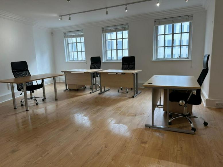 Photo of the workspace available at 69 King William Street, 5th Floor EC4N 7HR