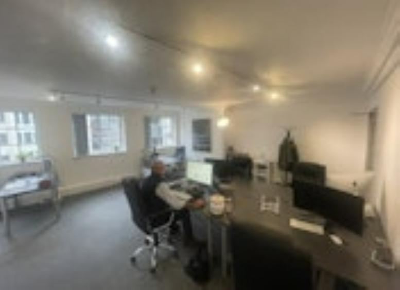 Photo of an office at 69 King William Street, 5th Floor EC4N 7HR