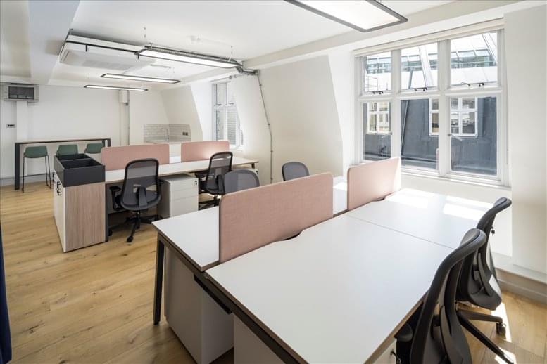 Facilities furnishings & layout of the office for rent at 6 Lloyd's Avenue EC3N 3AX
