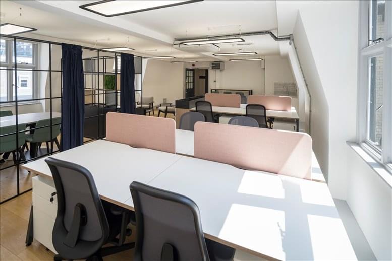 Image of the workspace at 6 Lloyd's Avenue EC3N 3AX