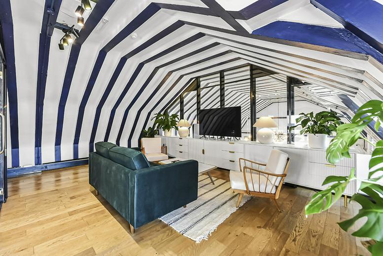Photo of an office at 70-71, Wells Street W1T 3QE