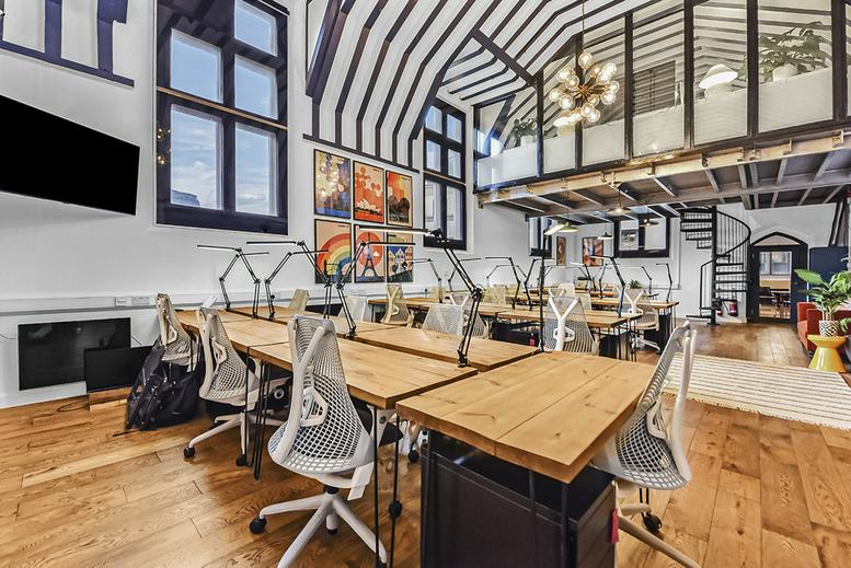 Photo of an office at 70-71, Wells Street W1T 3QE