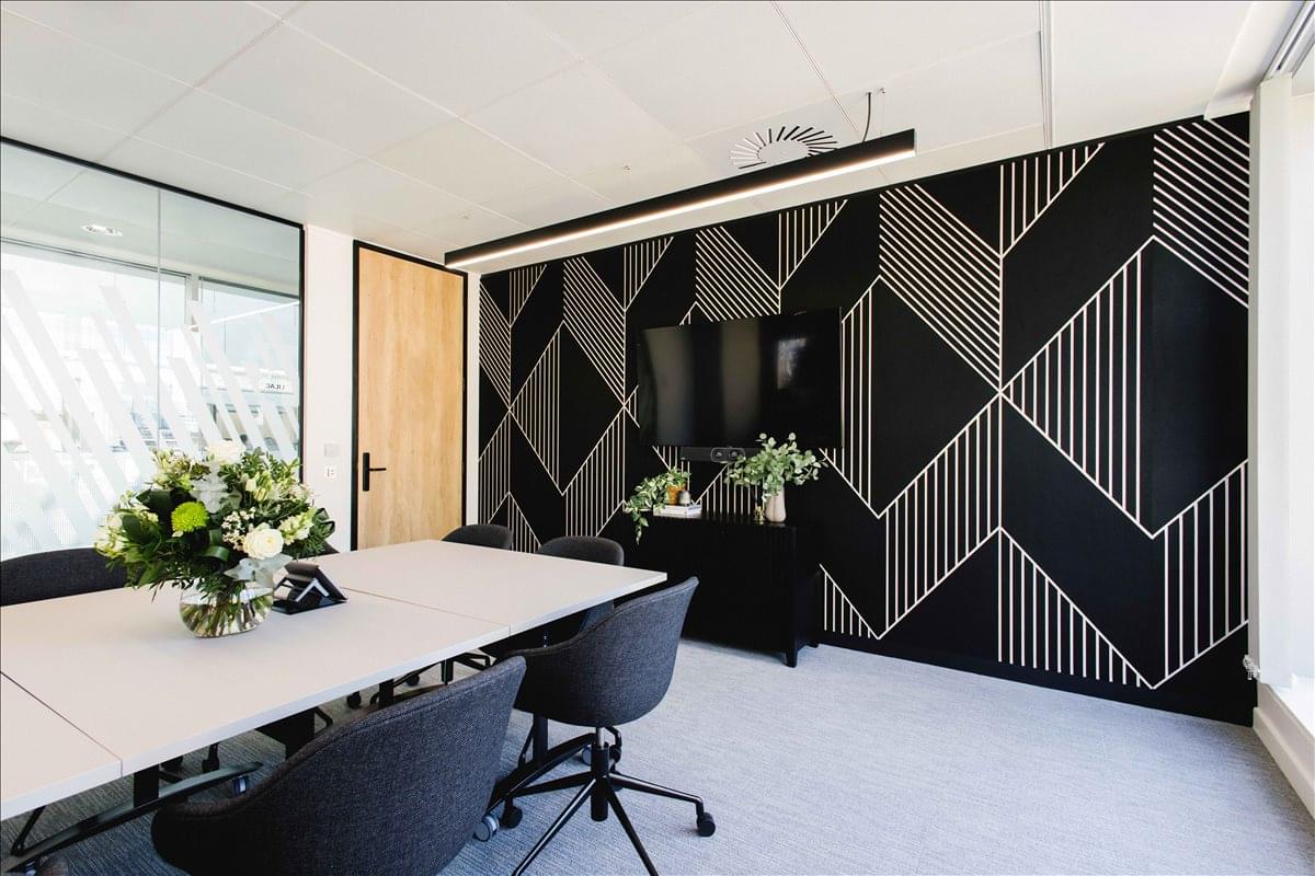 Photo of an office at 70 Gracechurch Street, City Of London EC3V 0HR