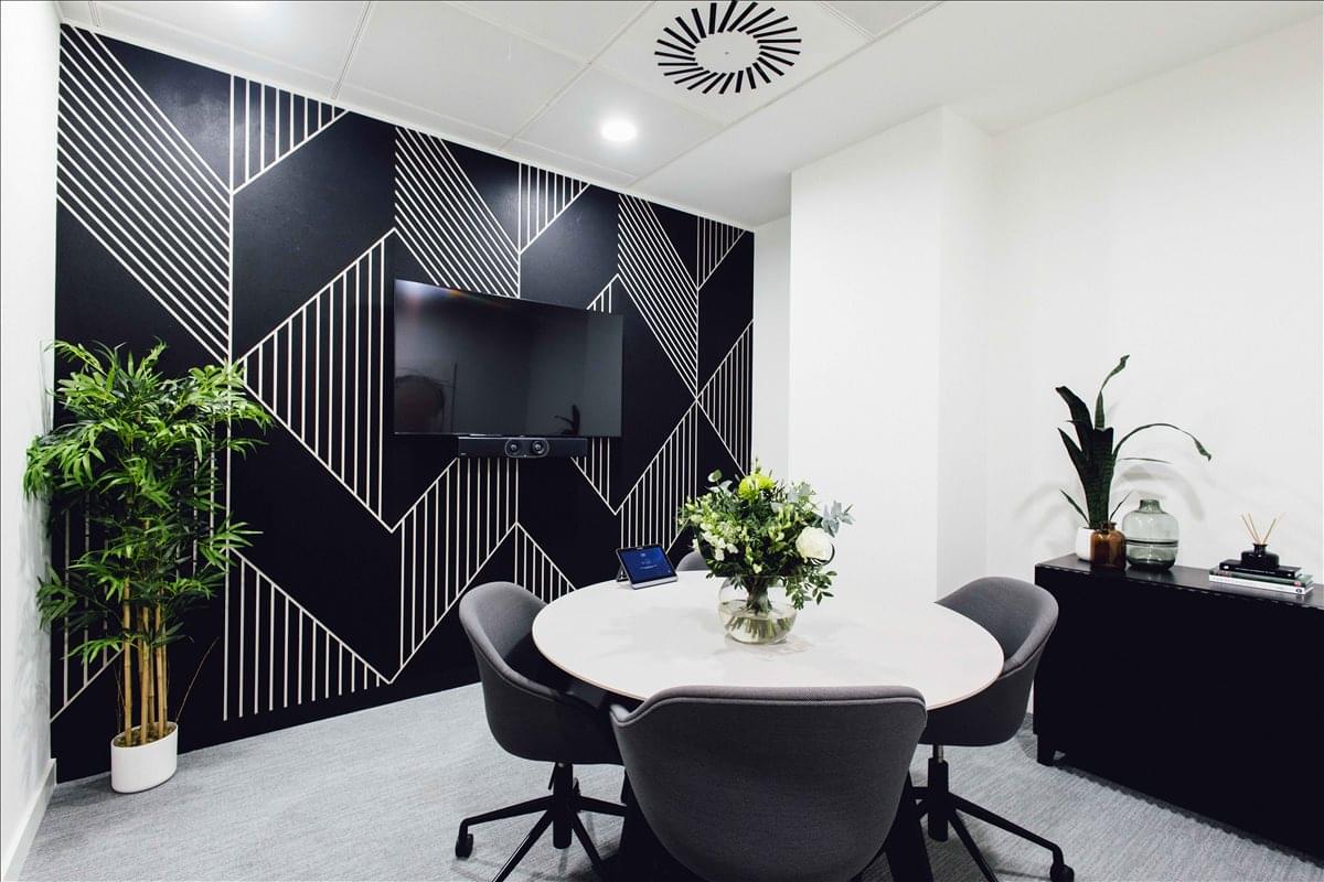 Photo of an office at 70 Gracechurch Street, City Of London EC3V 0HR