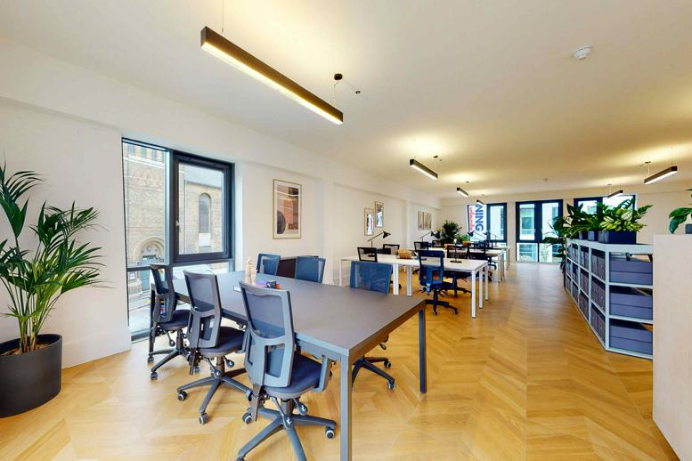 Photo of an office at 70 South Lambeth Road SW8 1RL