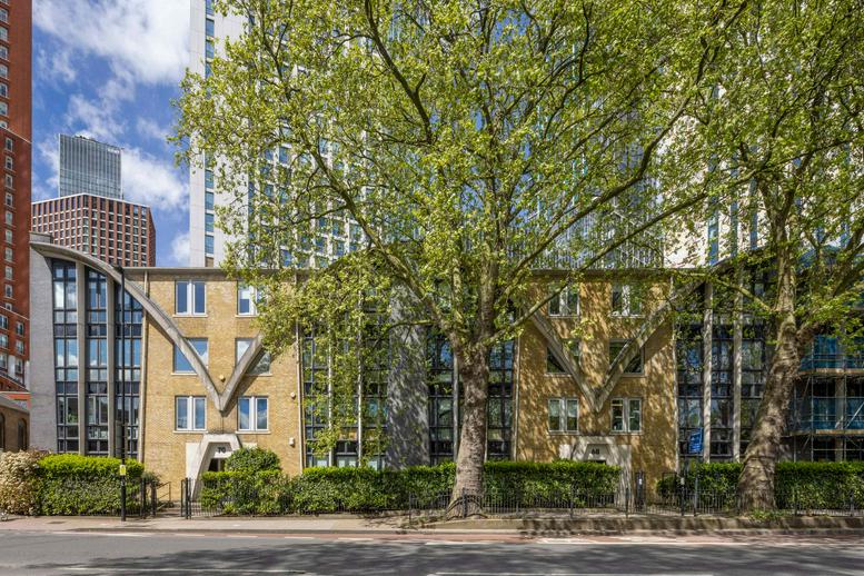 Photo of an office at 70 South Lambeth Road SW8 1RL