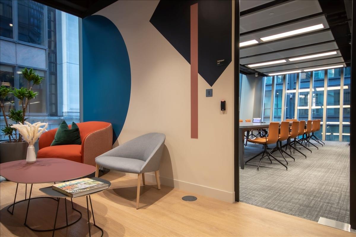 Photo of an office at 70 St Mary Axe, City Of London EC3A 8BE