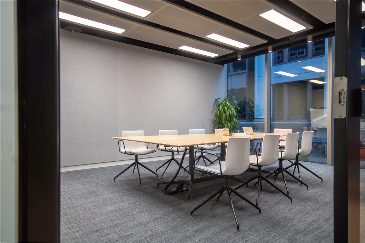 Photo of an office at 70 St Mary Axe, City Of London EC3A 8BE