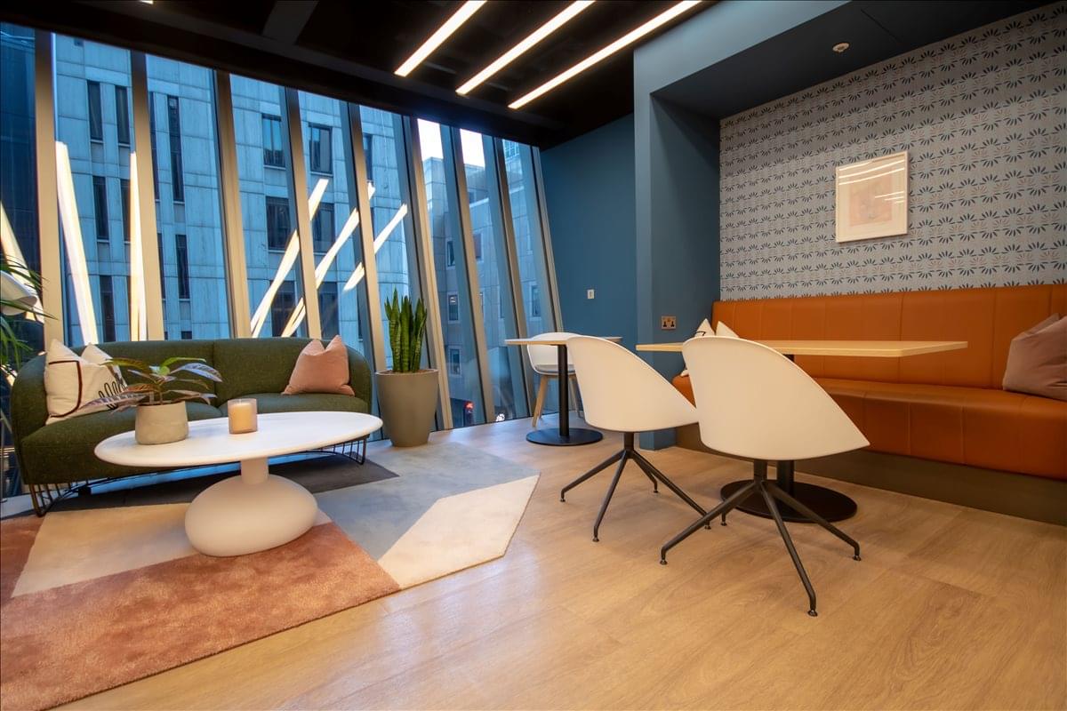 Photo of an office at 70 St Mary Axe, City Of London EC3A 8BE