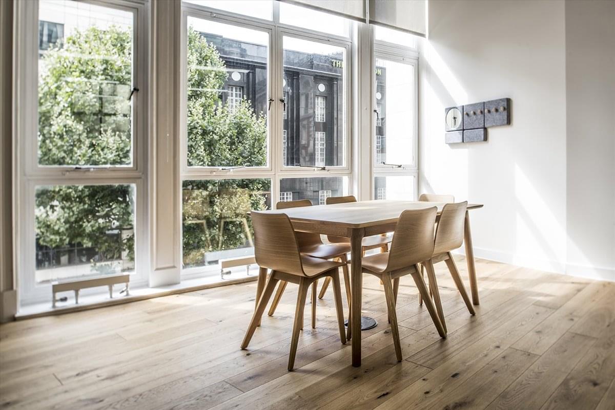 Facilities furnishings & layout of the office for rent at 70 White Lion Street N1 9PP