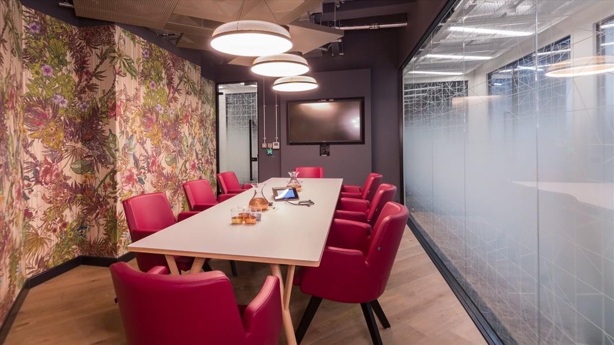 Photo of the workspace available at 71-73 Carter Lane EC4V 5EQ