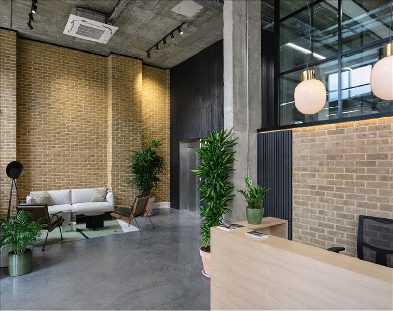 Image of the workspace at 724 Holloway Road, Riley Studios N19 3JD