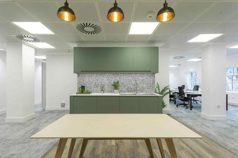 Photo of an office at 72 Cannon Street, City Of London EC4N 6AE