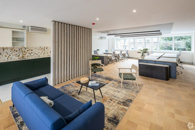 Photo of the workspace available at 74-76, Saint John Street EC1M 4DZ