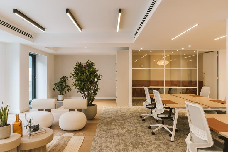 Photo of the office space available at 74A, Charlotte Street W1T 4QJ