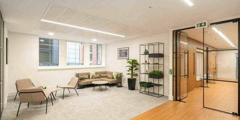 Photo of an office at 77 Gracechurch Street, City Of London EC3V 0AS